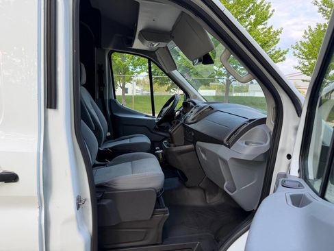 Used 2019 Ford Transit 250 148 Medium Roof RWD image 23
