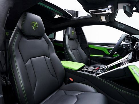 Used 2022 Lamborghini Urus image 51