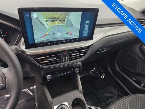 Used 2026 Ford Escape Active w/ Tech Pack #1 FWD image 22