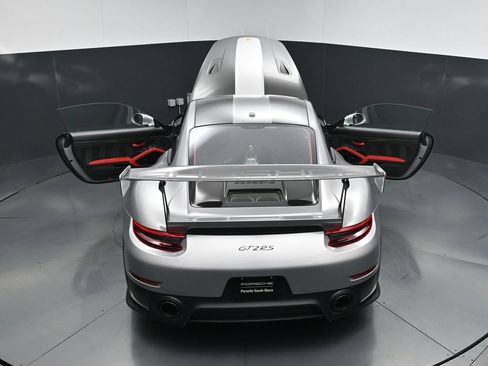 Used 2018 Porsche 911 GT2 RS RWD image 31
