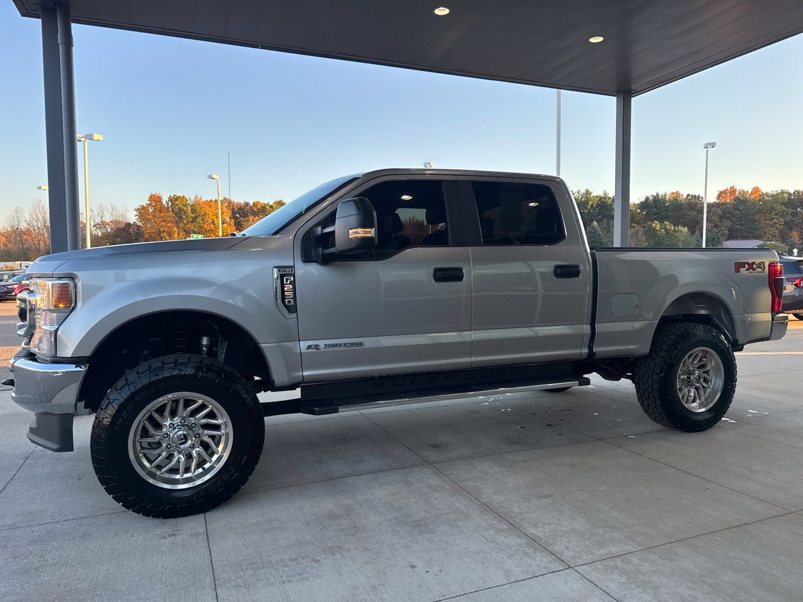 Used 2020 Ford F250 XL w/ STX Appearance Package AWD/4WD image 3
