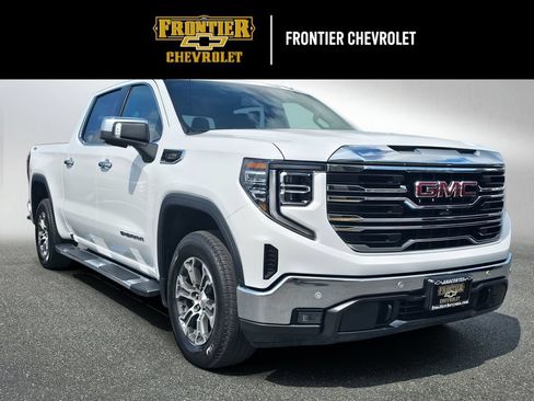 Used 2025 GMC Sierra 1500 SLT w/ SLT Convenience Package AWD/4WD image 1