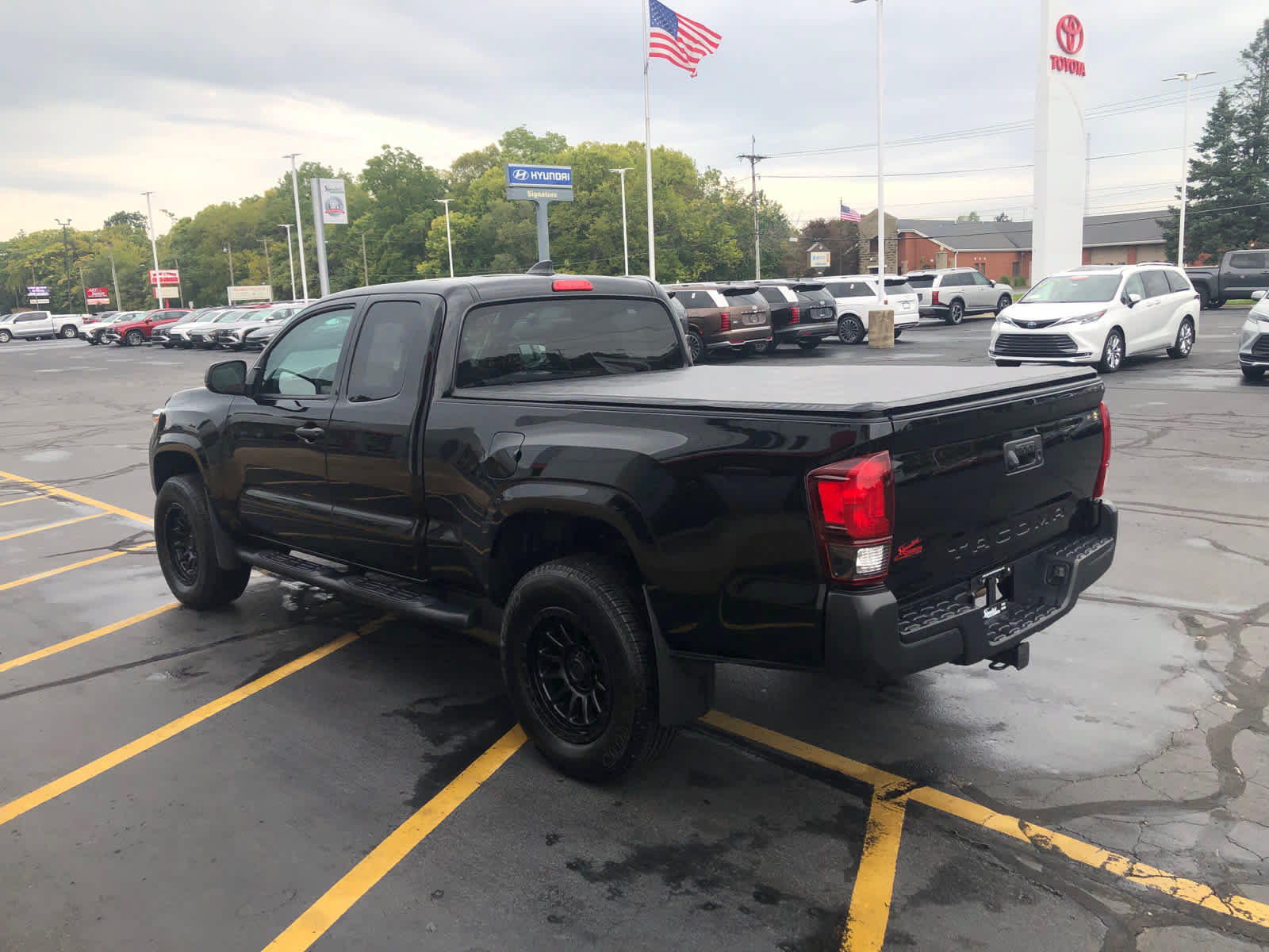 Certified 2022 Toyota Tacoma SR RWD image 6