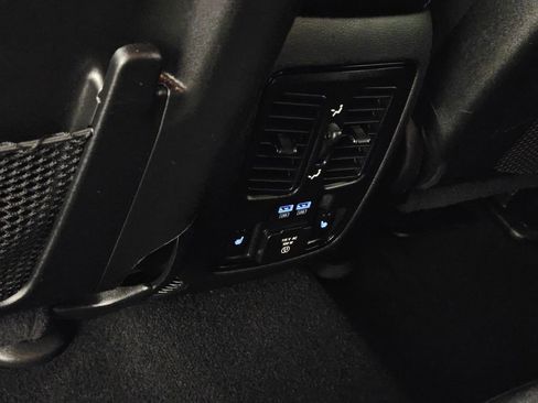 Used 2021 Dodge Durango Citadel RWD image 28