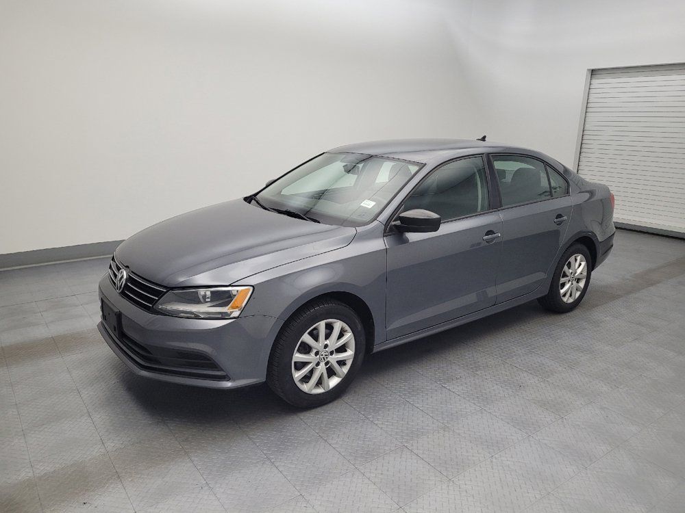 Used 2015 Volkswagen Jetta SE FWD image 2