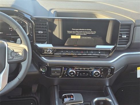 New 2026 GMC Sierra 1500 SLT image 15