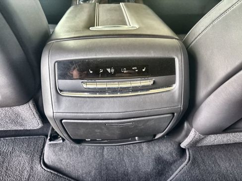 Certified 2021 Cadillac Escalade Sport Platinum AWD/4WD image 21