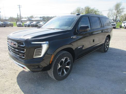 New 2026 GMC Yukon XL AT4 image 9