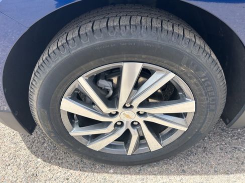 Used 2022 Chevrolet Equinox Premier FWD image 7