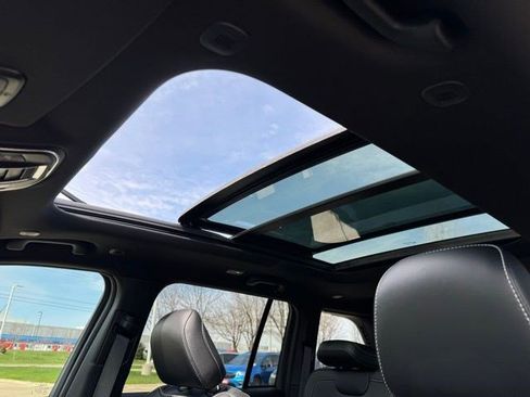 New 2026 Jeep Grand Cherokee Limited w/ Luxury Tech Group II image 29