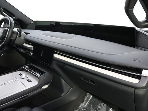 New 2026 Lincoln Navigator Reserve w/ Jet Appearance Package AWD/4WD image 15