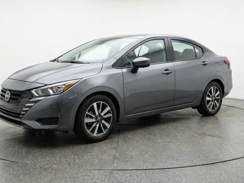 Used 2025 Nissan Versa SV FWD image 3