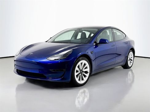 Used 2023 Tesla Model 3 Long Range image 1