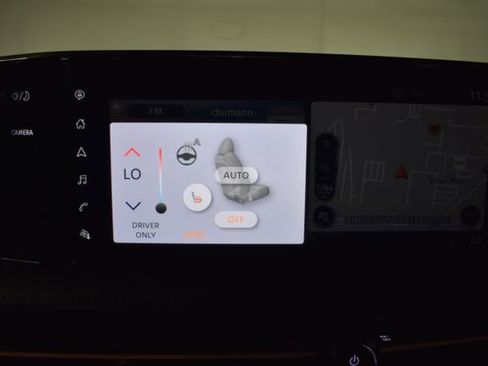 Used 2024 Nissan Ariya AWD image 23