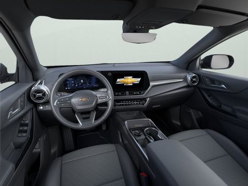 New 2026 Chevrolet Equinox LT w/ Convenience Package II FWD image 9