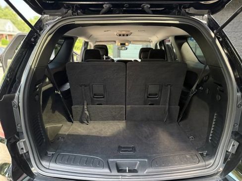 Used 2018 Dodge Durango SXT w/ 3rd Row Seating Group image 18