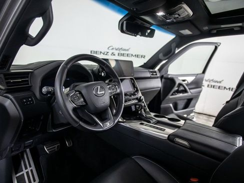 Used 2025 Lexus LX 600 F Sport image 23