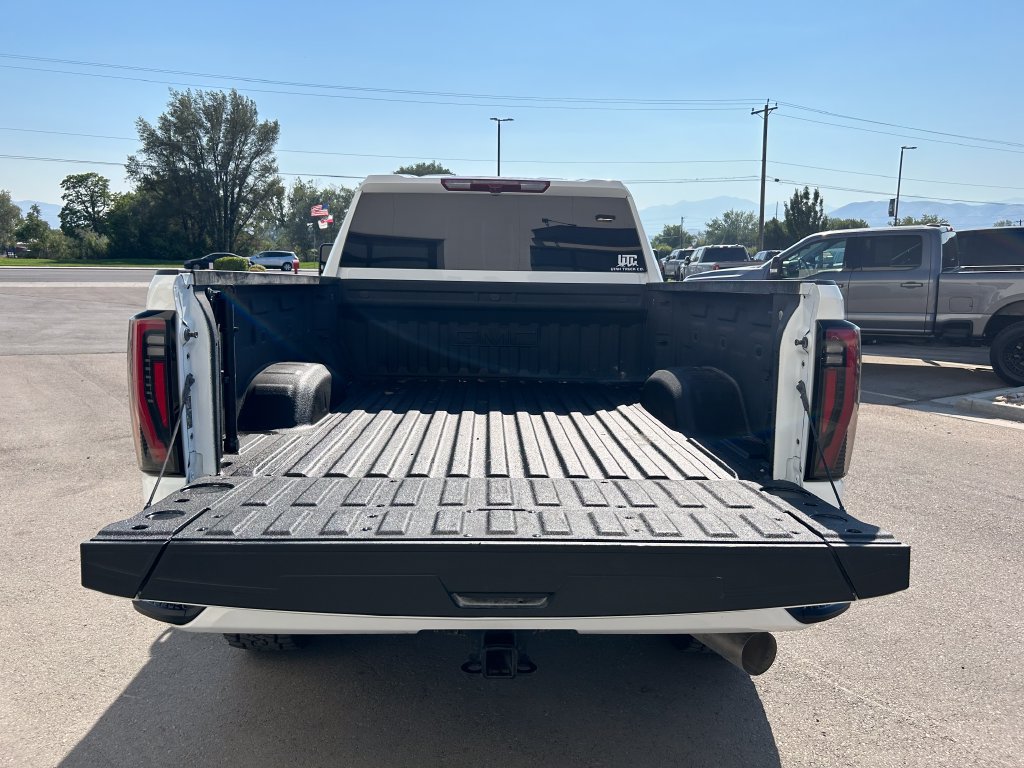 Used 2025 GMC Sierra 2500 AT4 AWD/4WD image 7