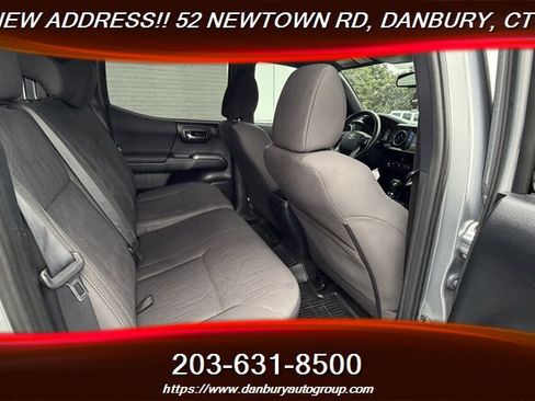 Used 2017 Toyota Tacoma TRD Sport w/ Tow Package (A/T) AWD/4WD image 31