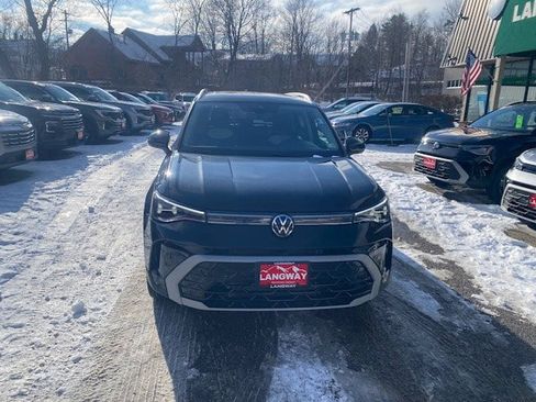 New 2025 Volkswagen Taos SEL image 2