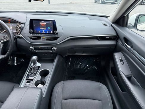 Used 2022 Nissan Altima 2.5 SV image 22