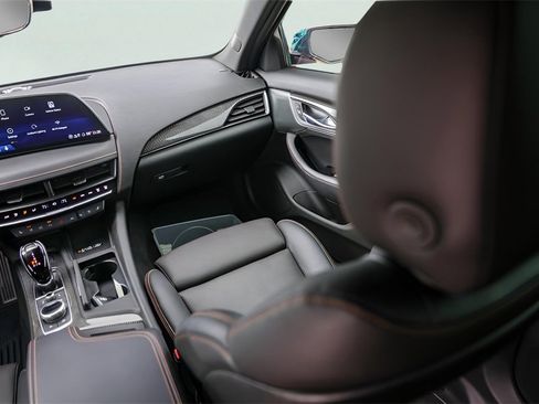 Used 2025 Cadillac CT5 Sport image 31