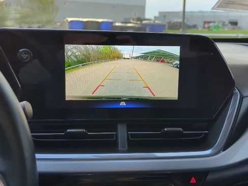 Certified 2024 Chevrolet Trax LT w/ Driver Confidence Package image 7