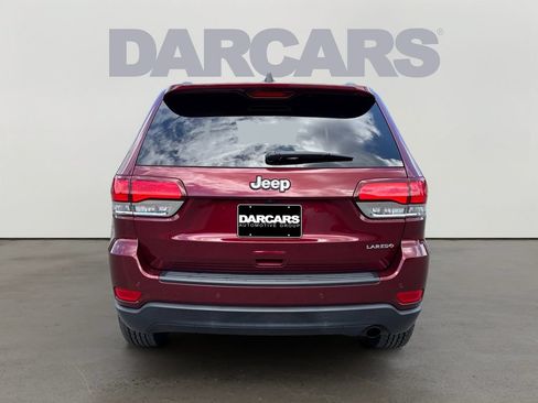 Certified 2020 Jeep Grand Cherokee Laredo RWD image 6