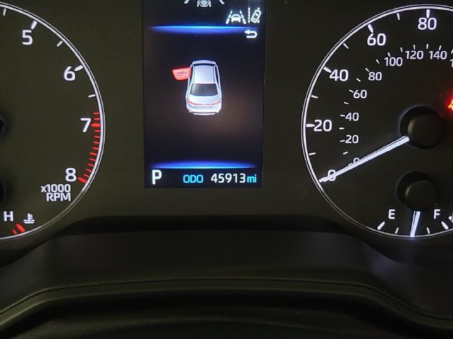 Used 2024 Toyota Corolla LE FWD image 2