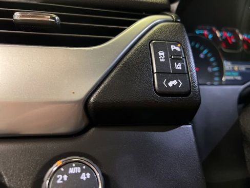 Used 2015 Chevrolet Tahoe LTZ image 41