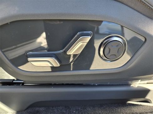 New 2026 Kia EV9 Wind image 23