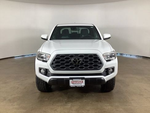 Used 2021 Toyota Tacoma TRD Off-Road w/ Advanced Technology Package AWD/4WD image 2