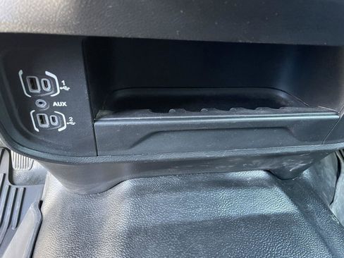 Used 2024 RAM 2500 Tradesman w/ Chrome Appearance Group image 20