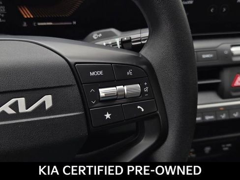 Certified 2025 Kia K4 FWD image 28