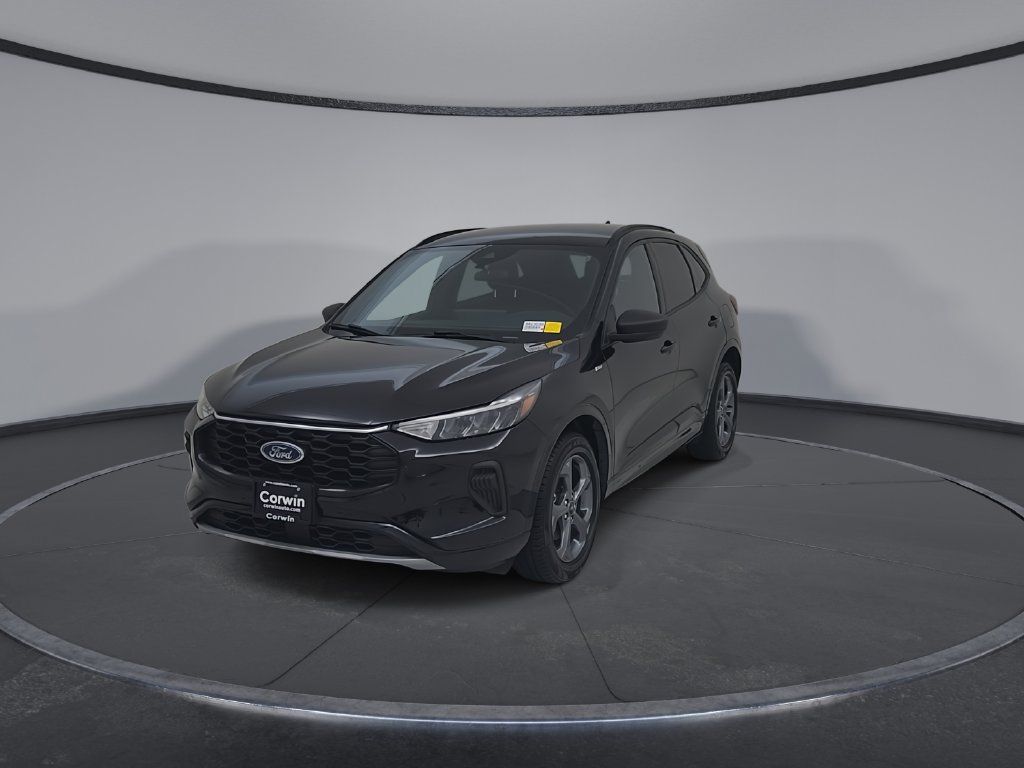 Used 2024 Ford Escape ST-Line w/ Tech Pack #1 AWD/4WD image 7