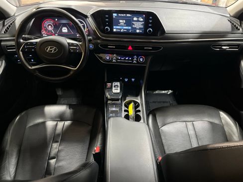 Used 2020 Hyundai Sonata SEL w/ Premium Package FWD image 19