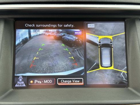 Used 2017 Nissan Armada Platinum w/ Captain Seat Package RWD image 27