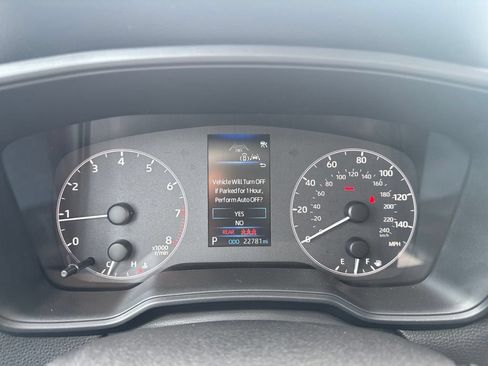 Used 2025 Toyota Corolla Cross LE AWD/4WD image 16