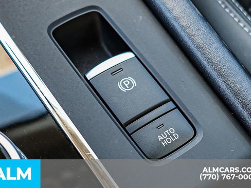 Used 2024 Mitsubishi Outlander SE image 48