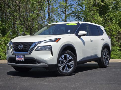 Used 2023 Nissan Rogue SV FWD image 1