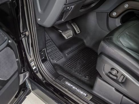 Used 2020 Land Rover Defender 110 X image 40