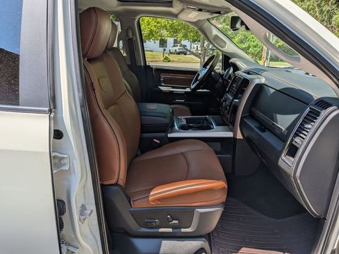 Used 2018 RAM 2500 Longhorn w/ Convenience Group AWD/4WD image 32