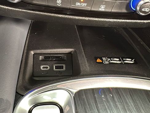 Used 2023 Buick Enclave Essence w/ Experience Buick Package image 32