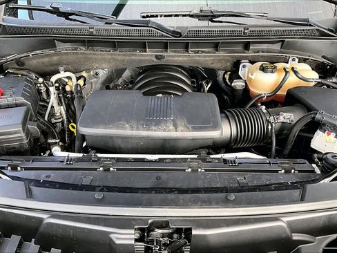 Used 2024 Cadillac Escalade Premium Luxury w/ Performance Package image 32