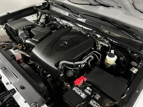 Used 2020 Toyota Tacoma SR image 11