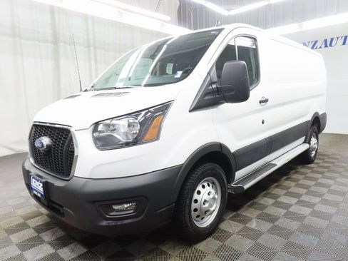 Used 2024 Ford Transit 250 Low Roof AWD w/ Exterior Upgrade Package image 7