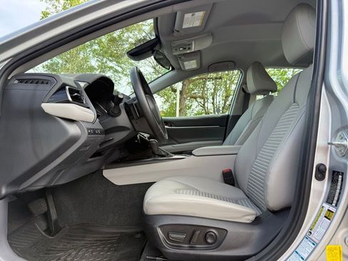 Certified 2023 Toyota Camry SE AWD/4WD image 12