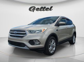 Used 2017 Ford Escape SE FWD video 1