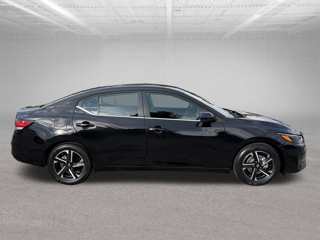 Used 2024 Nissan Sentra SV FWD image 7