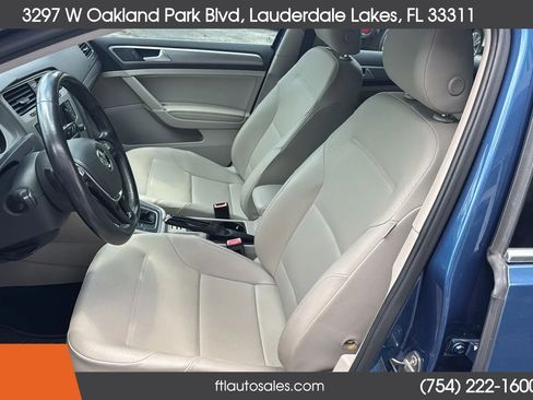 Used 2015 Volkswagen Golf TDI S FWD image 21
